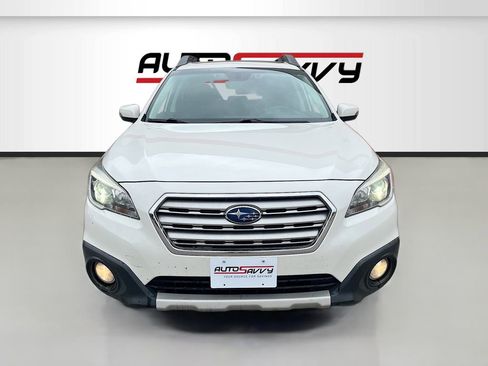 Used 2017 Subaru Outback 3.6R Limited AWD/4WD image 2