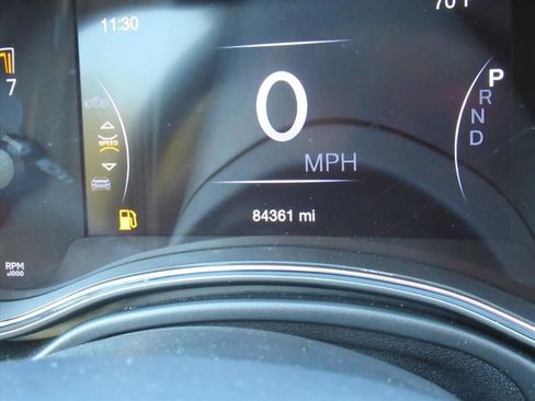 Used 2019 Jeep Grand Cherokee Limited image 34