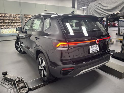 New 2025 Volkswagen Taos S image 9