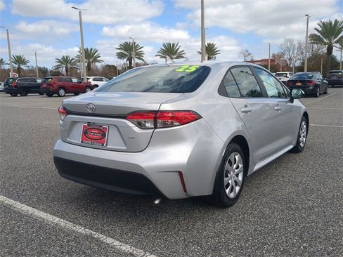 Certified 2025 Toyota Corolla LE image 4