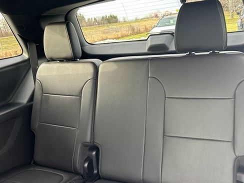 Certified 2023 Chevrolet Traverse Premier w/ Redline Edition image 39