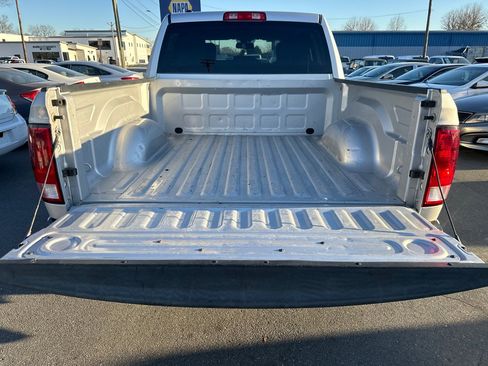 Used 2016 RAM 1500 Express image 5
