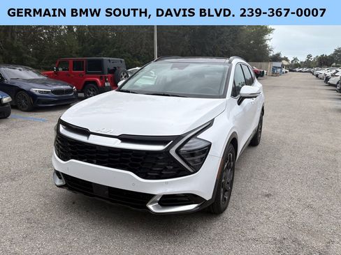 Used 2023 Kia Sportage SX image 3