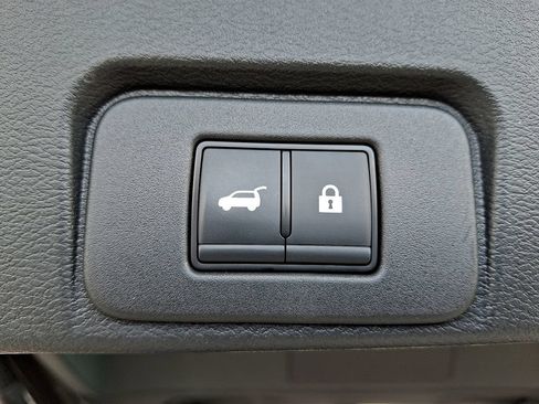 Used 2023 Nissan Rogue Platinum w/ Platinum Premium Package AWD/4WD image 30