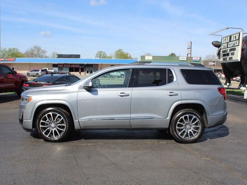 Used 2023 GMC Acadia Denali w/ Denali Ultimate Package image 8