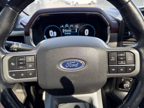 Used 2021 Ford F150 Lariat w/ Equipment Group 502A High AWD/4WD image 17