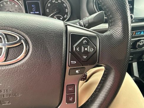 Used 2020 Toyota Tacoma 4x4 Double Cab image 21