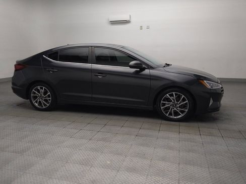 Used 2020 Hyundai Elantra Limited w/ Cargo Package (C1) FWD image 11