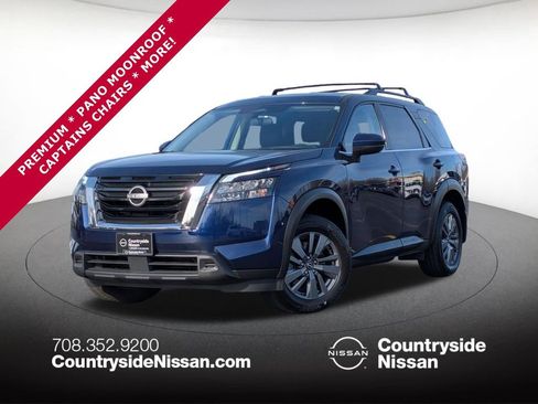 Used 2025 Nissan Pathfinder SV w/ SV Premium Package FWD image 1