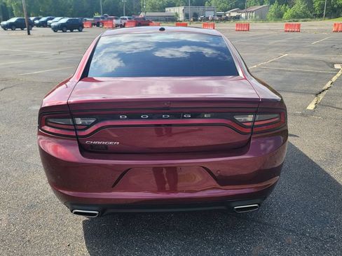 Used 2021 Dodge Charger SXT w/ Leather Interior Group RWD image 10