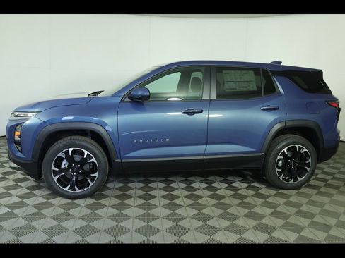 New 2026 Chevrolet Equinox LT w/ Safety and Technology Package AWD/4WD image 13