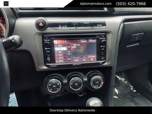 Used 2015 Scion tC FWD image 30