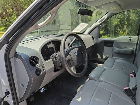 Used 2005 Ford F150 XL RWD image 15