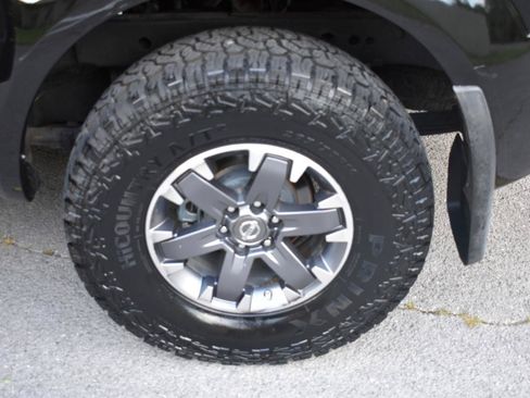 Used 2014 Nissan Frontier PRO-4X w/ Pro-4x Luxury Package AWD/4WD image 29