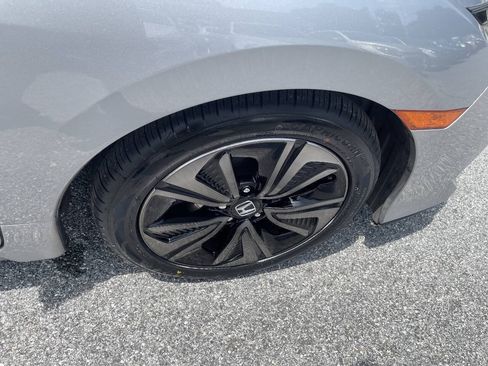 Used 2018 Honda Civic EX image 30