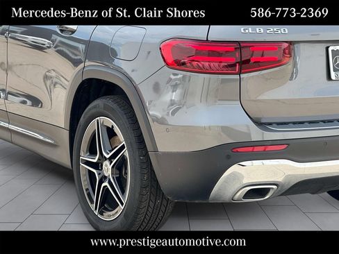 Certified 2026 Mercedes-Benz GLB 250 4MATIC image 5