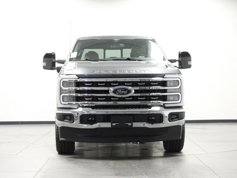 Used 2025 Ford F350 Lariat w/ Lariat Ultimate Package AWD/4WD image 9