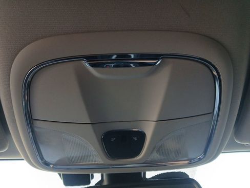 Used 2016 Jeep Cherokee High Altitude w/ Technology Group image 6