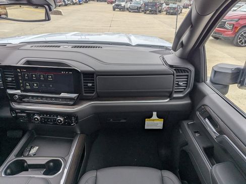 New 2026 GMC Sierra 2500 SLT w/ SLT Premium Package image 4