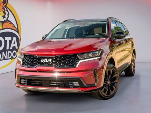 Used 2022 Kia Sorento SX AWD/4WD image 2