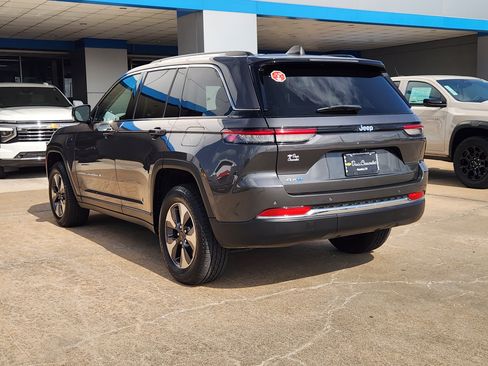 Used 2024 Jeep Grand Cherokee Limited 4xe AWD/4WD image 8