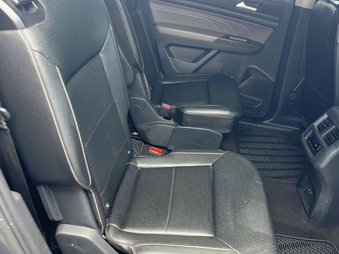 Used 2023 Volkswagen Atlas SEL R-Line AWD/4WD image 27
