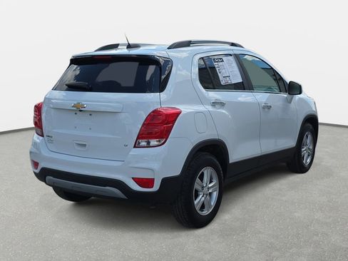 Used 2019 Chevrolet Trax LT w/ LT Convenience Package FWD image 5