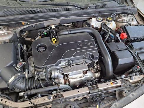 Used 2024 Chevrolet Malibu LT image 29