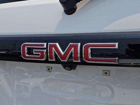 Used 2023 GMC Acadia SLE w/ Driver Convenience Package AWD/4WD image 30