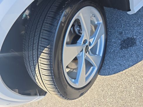 New 2025 Audi Q5 Premium Plus image 31