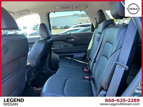 Certified 2022 Nissan Pathfinder SL image 11