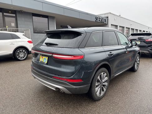 Used 2022 Lincoln Corsair Reserve w/ Equipment Group 201A image 5