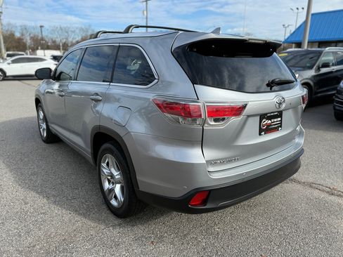 Used 2016 Toyota Highlander Limited Platinum image 9