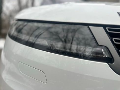 Used 2023 Land Rover Range Rover Sport SE image 9