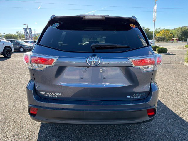 Used 2015 Toyota Highlander Plus AWD/4WD image 5
