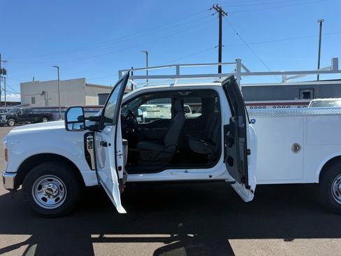 New 2026 Ford F350 XL w/ XL Chrome Package RWD image 22