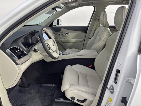 Used 2024 Volvo XC90 T8 Ultimate w/ Protection Package Premier image 17