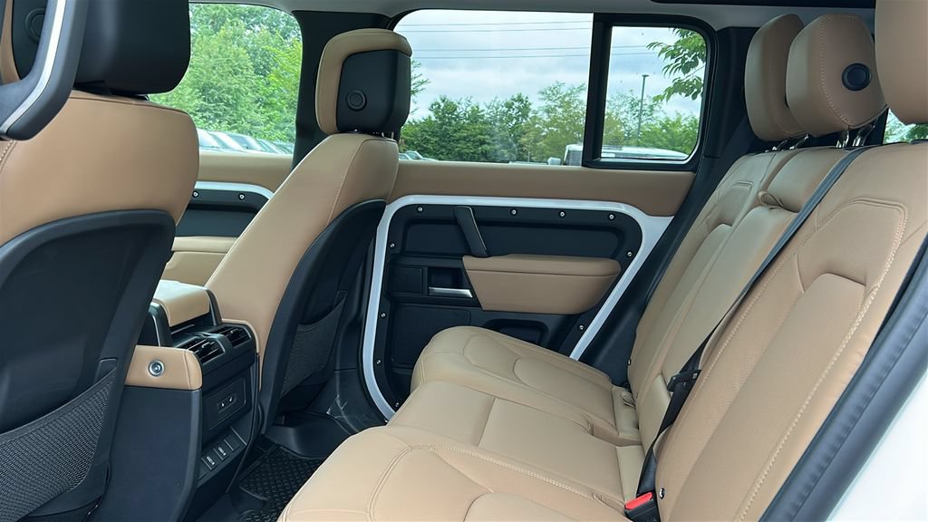 New 2026 Land Rover Defender 110 S AWD/4WD image 21