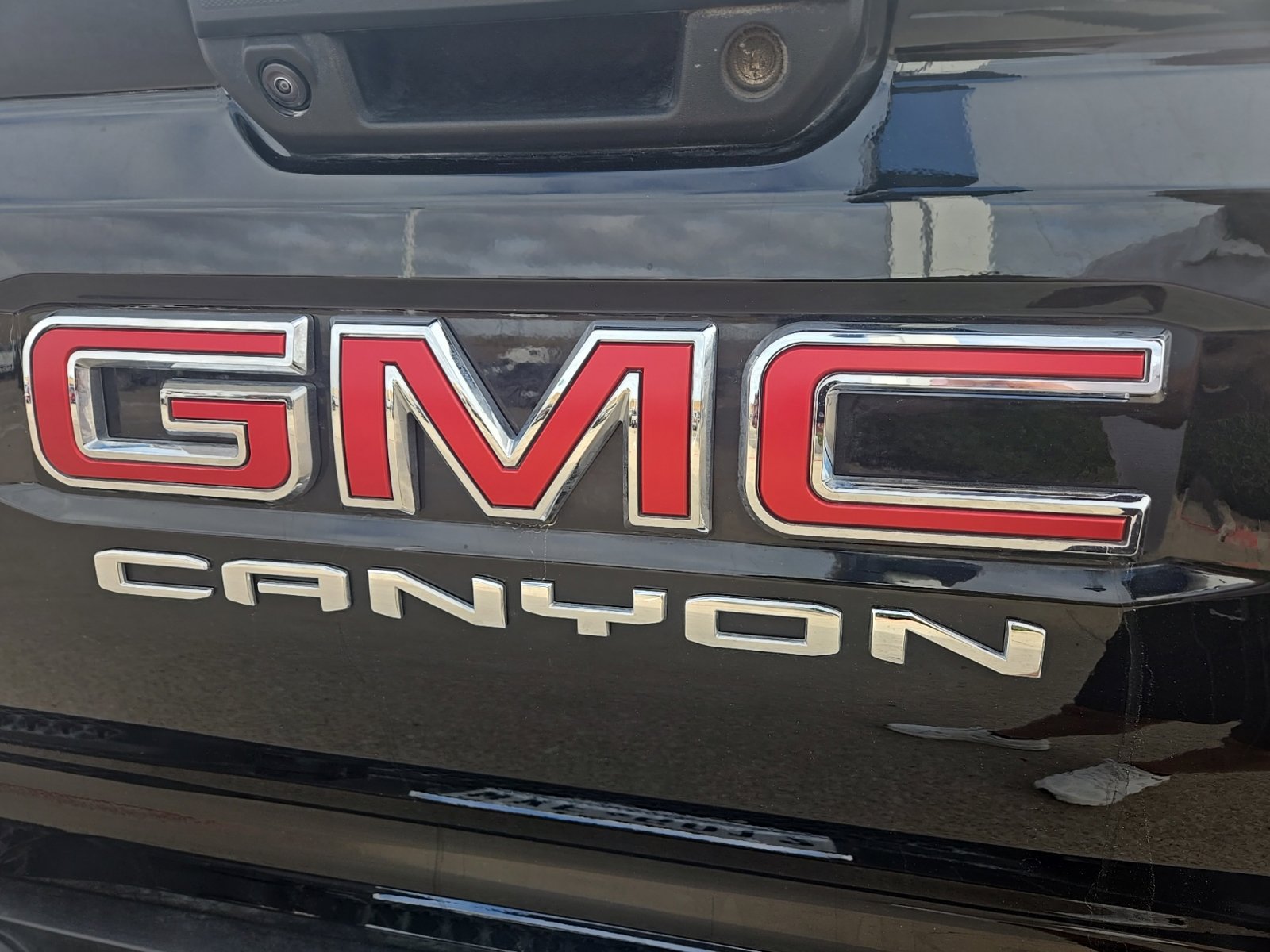 Used 2025 GMC Canyon Elevation w/ Convenience Package RWD image 8