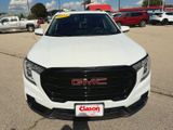Used 2022 GMC Terrain SLT w/ Tech Package image 3