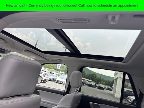 Used 2025 Ford Expedition Platinum AWD/4WD image 19