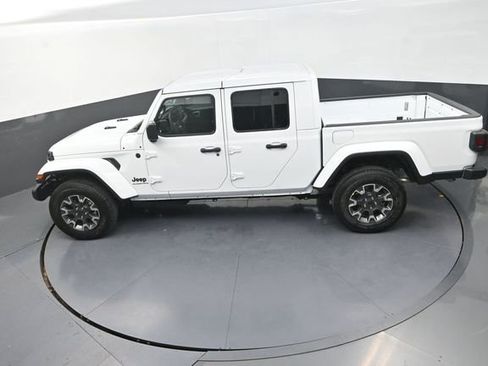 New 2026 Jeep Gladiator Sport AWD/4WD image 15