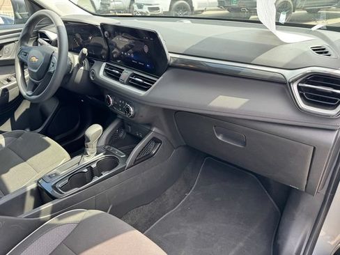 Certified 2025 Chevrolet TrailBlazer LS FWD image 5