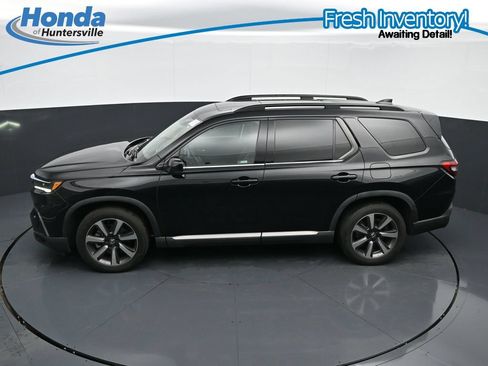 Used 2023 Honda Pilot Elite image 25