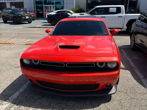 Used 2022 Dodge Challenger GT RWD image 5