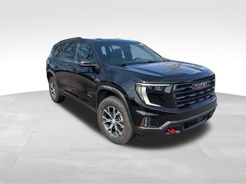 Used 2024 GMC Acadia AT4 w/ Luxury Package image 3