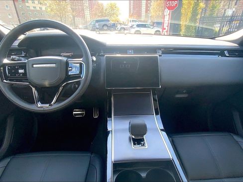 New 2026 Land Rover Range Rover Velar Dynamic SE image 5