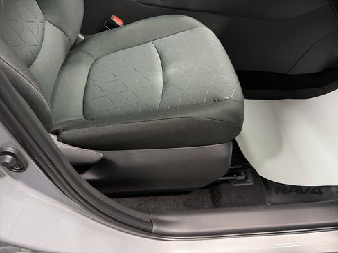 New 2025 Toyota RAV4 XLE image 33