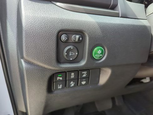 Used 2025 Honda Ridgeline TrailSport image 29