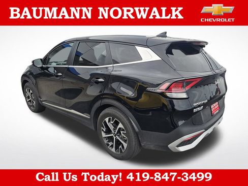 Used 2025 Kia Sportage EX FWD image 7